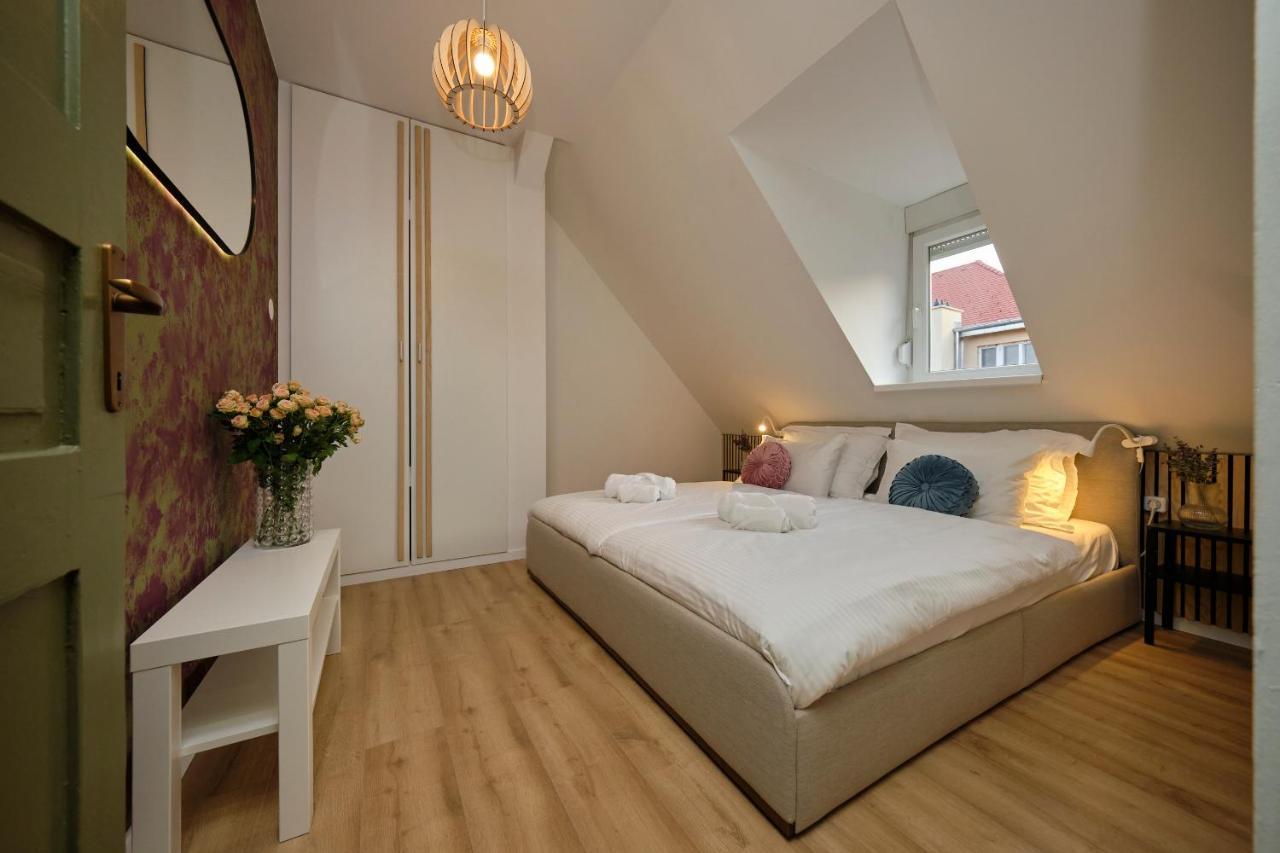 M&D Zagreb City Center Quiet Suites Extérieur photo